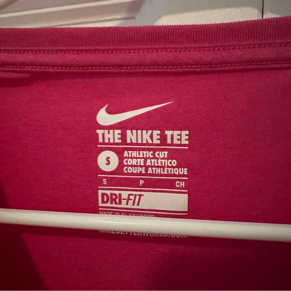 nike tshirt - Picture 2 of 2